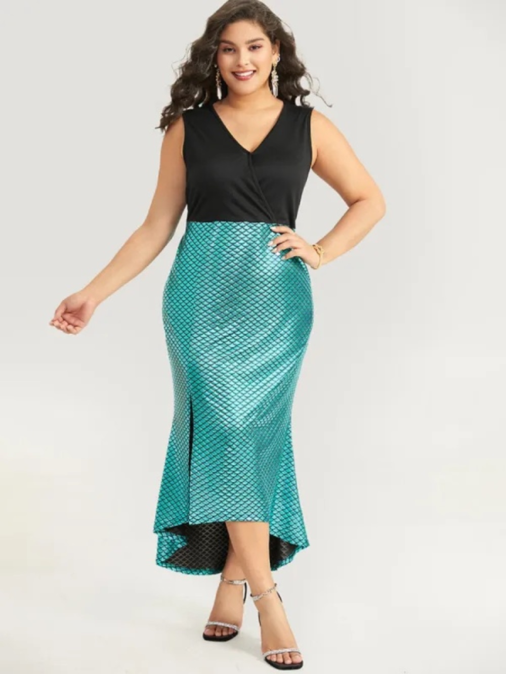 BloomChic Black & Teal High-Low Mermaid Scale V-Neck Dress